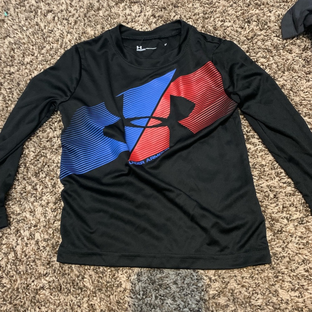 Under Armour dri fit long sleeve 3T